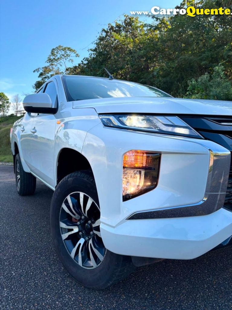 MITSUBISHI   L200 TRITON SPORT GLS 2.4 CD DIESEL AUT.   BRANCO 2025 2.4 DIESEL - Loja