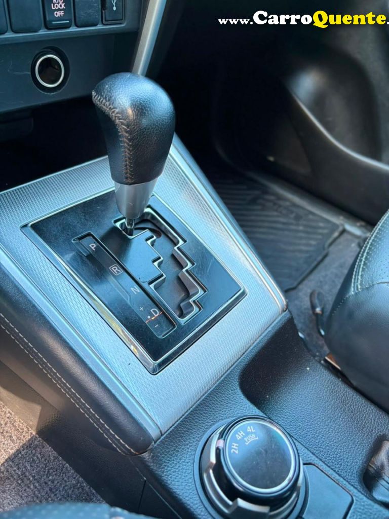 MITSUBISHI   L200 TRITON SPORT GLS 2.4 CD DIESEL AUT.   BRANCO 2025 2.4 DIESEL - Loja