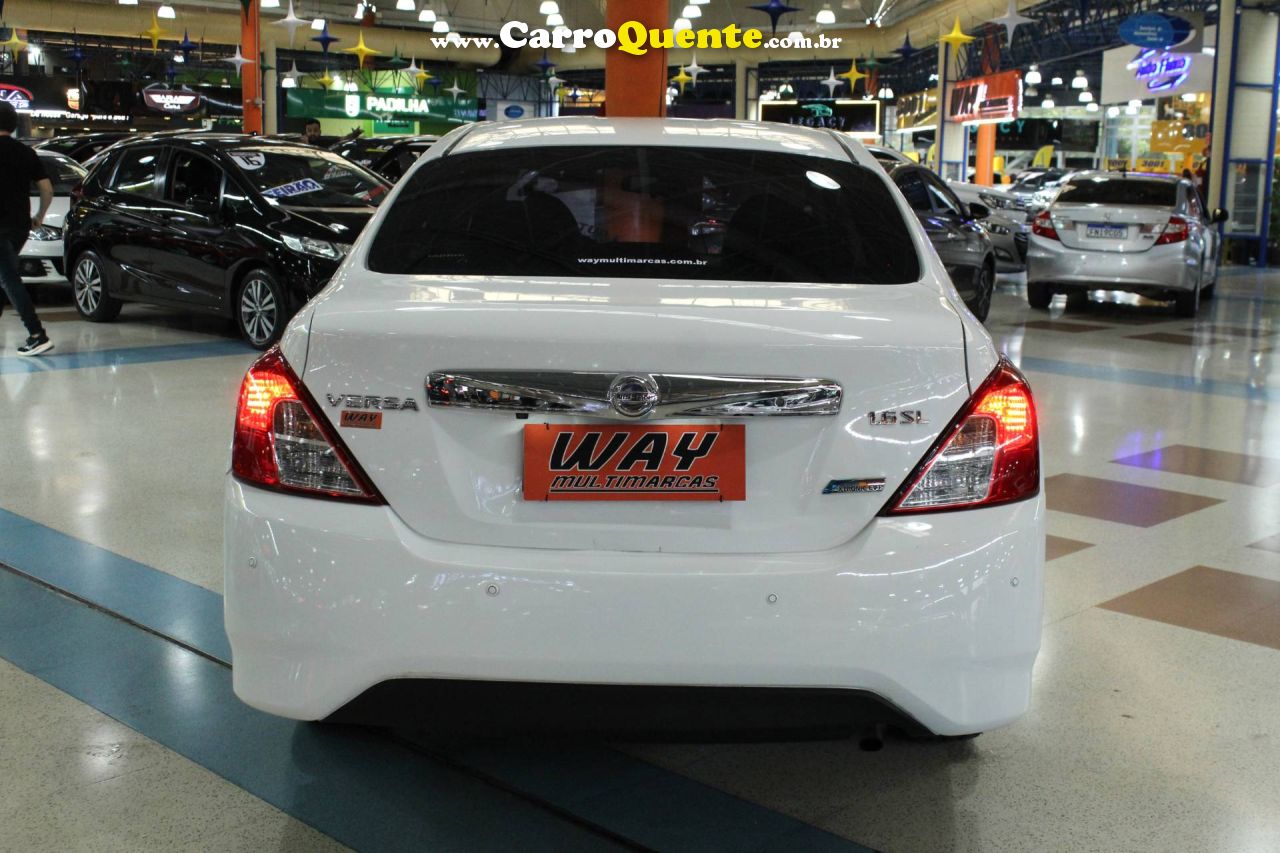 NISSAN VERSA 1.6 16V SL 2018 - Loja