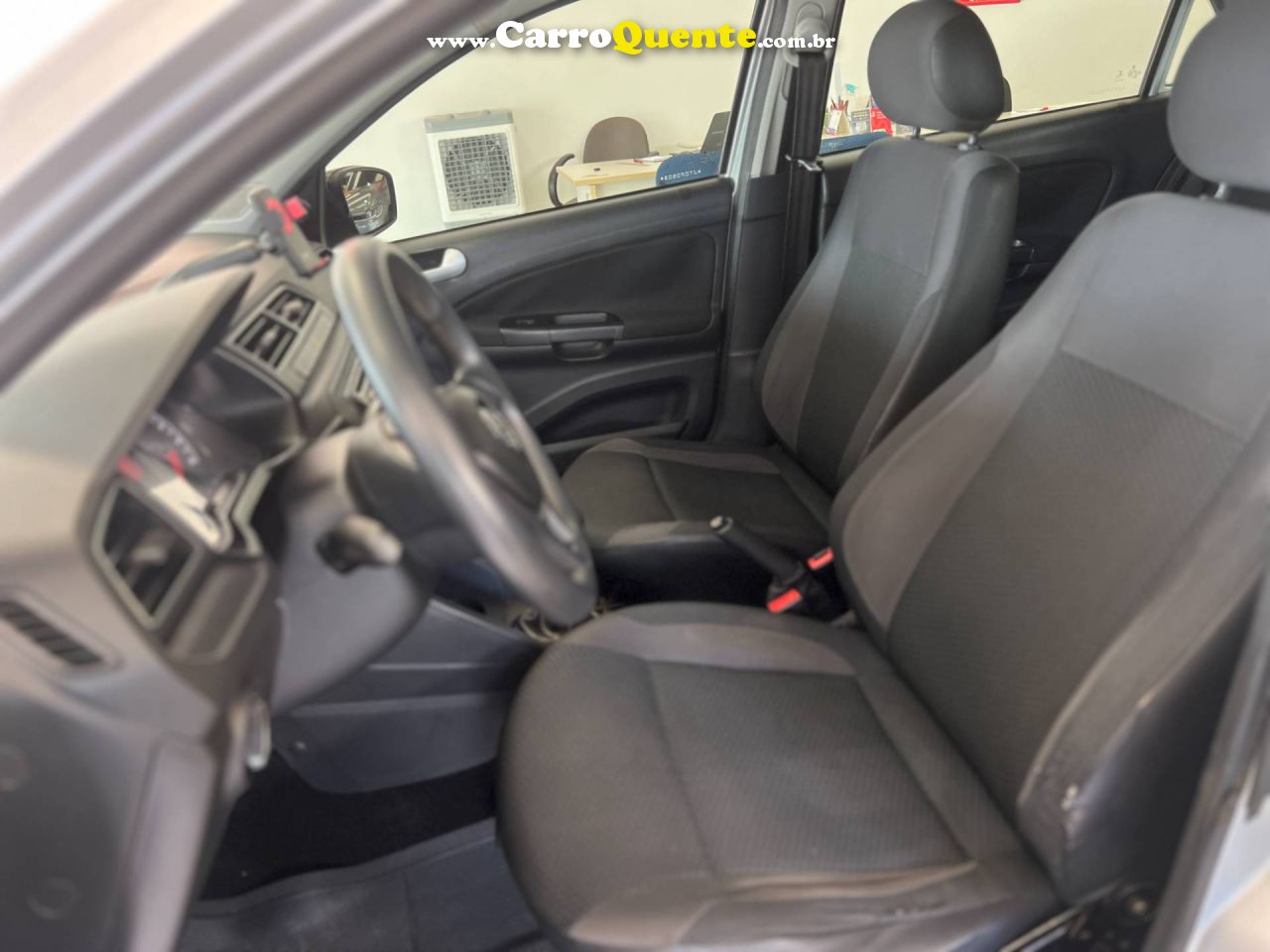 VOLKSWAGEN GOL 1.0 12V MPI TOTALFLEX TRENDLINE 2018 - Loja