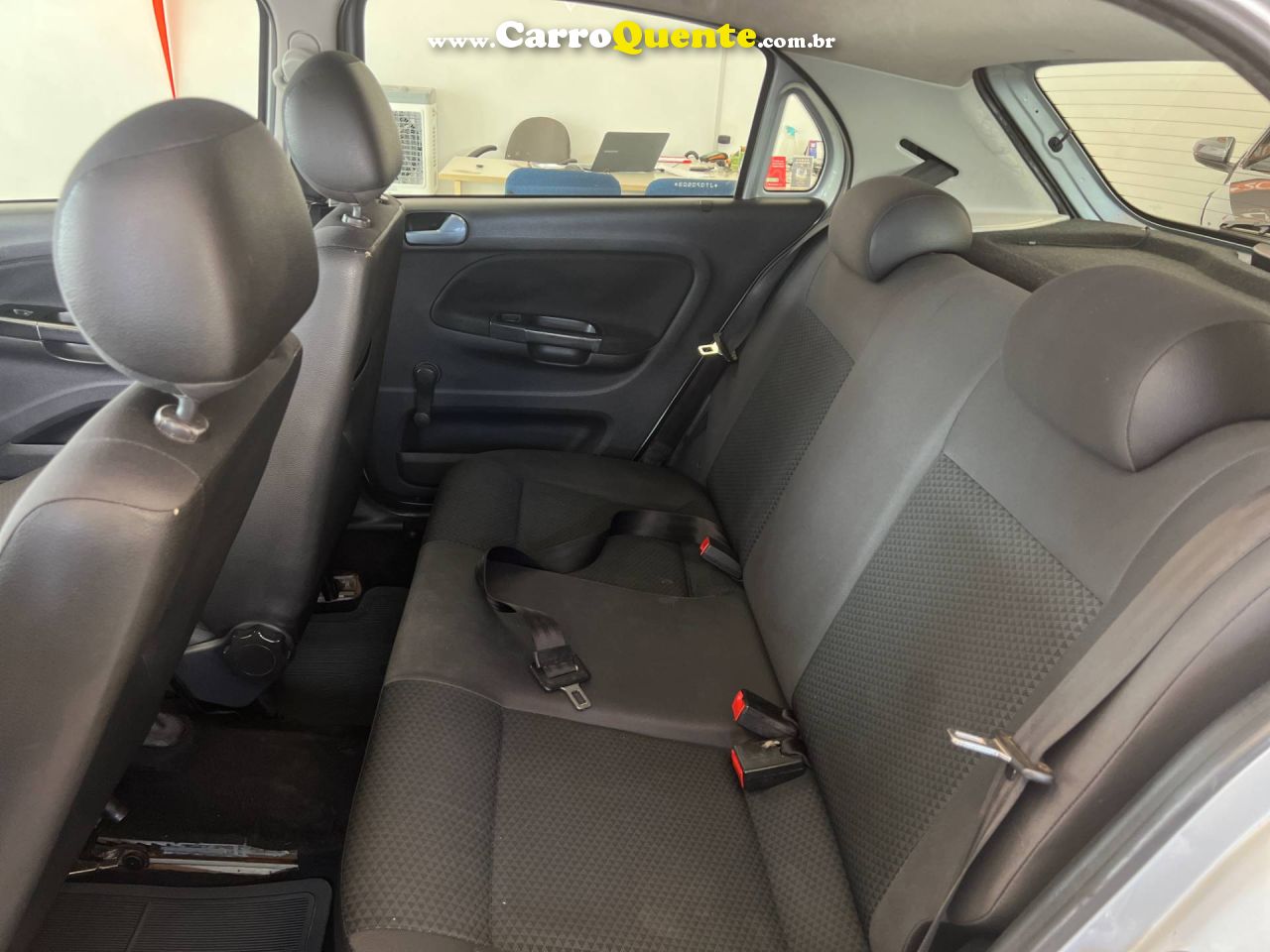 VOLKSWAGEN GOL 1.0 12V MPI TOTALFLEX TRENDLINE 2018 - Loja