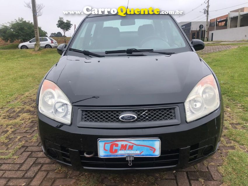 Ford FIESTA 1.0 MPI SEDAN 8V FLEX 4P MANUAL - Loja