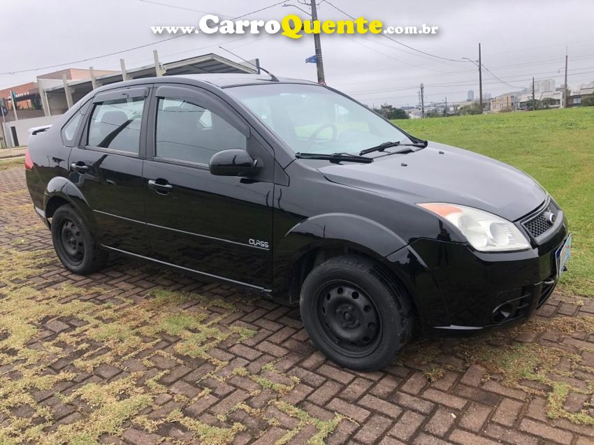 Ford FIESTA 1.0 MPI SEDAN 8V FLEX 4P MANUAL - Loja