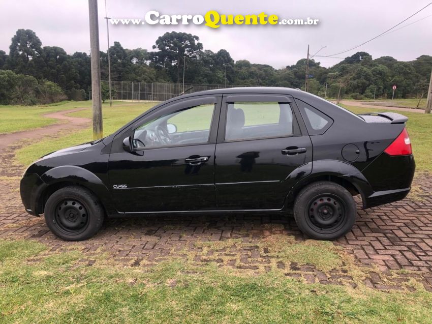 Ford FIESTA 1.0 MPI SEDAN 8V FLEX 4P MANUAL - Loja