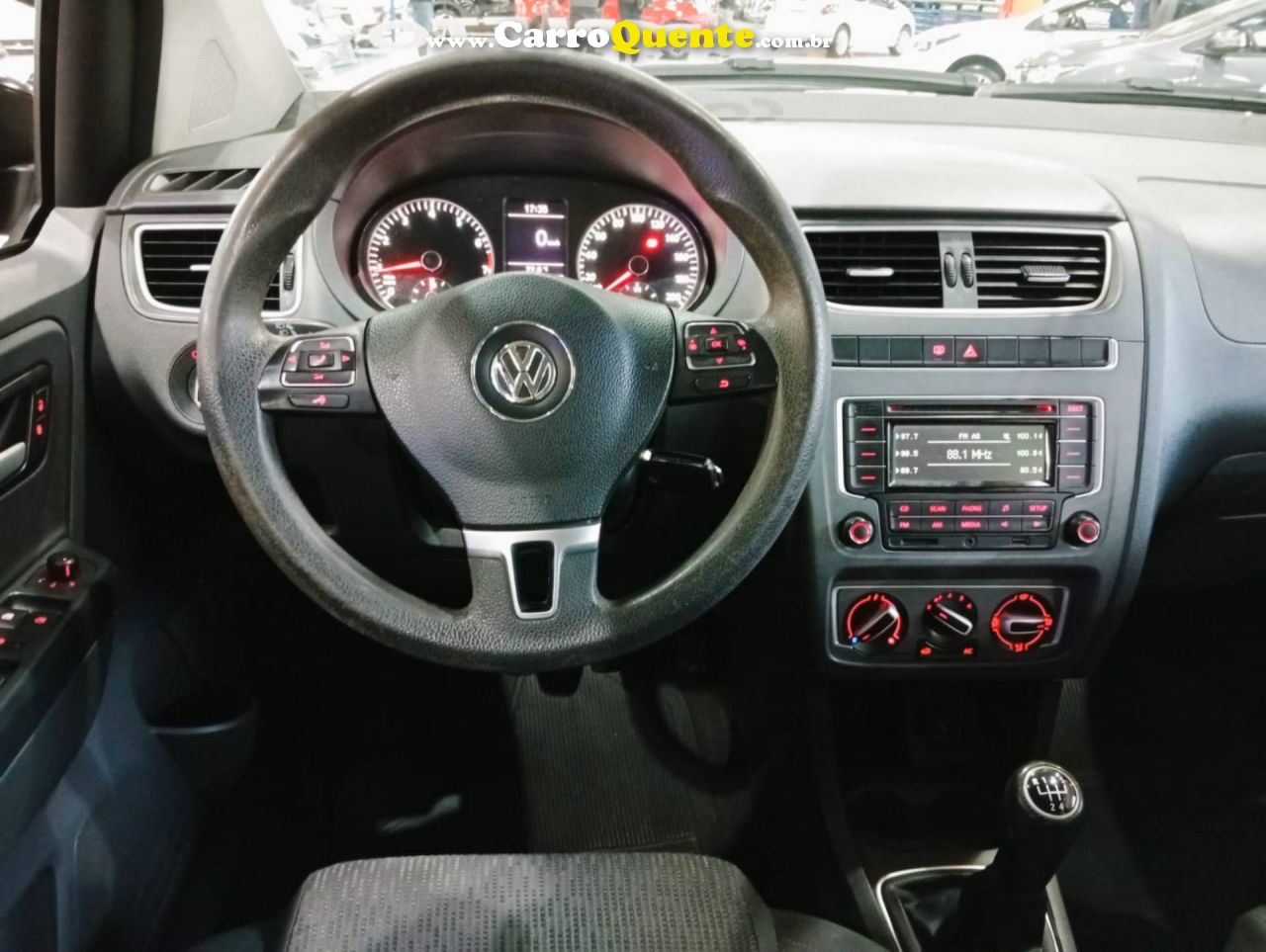 VOLKSWAGEN FOX 1.0 MI 8V 2014 - Loja