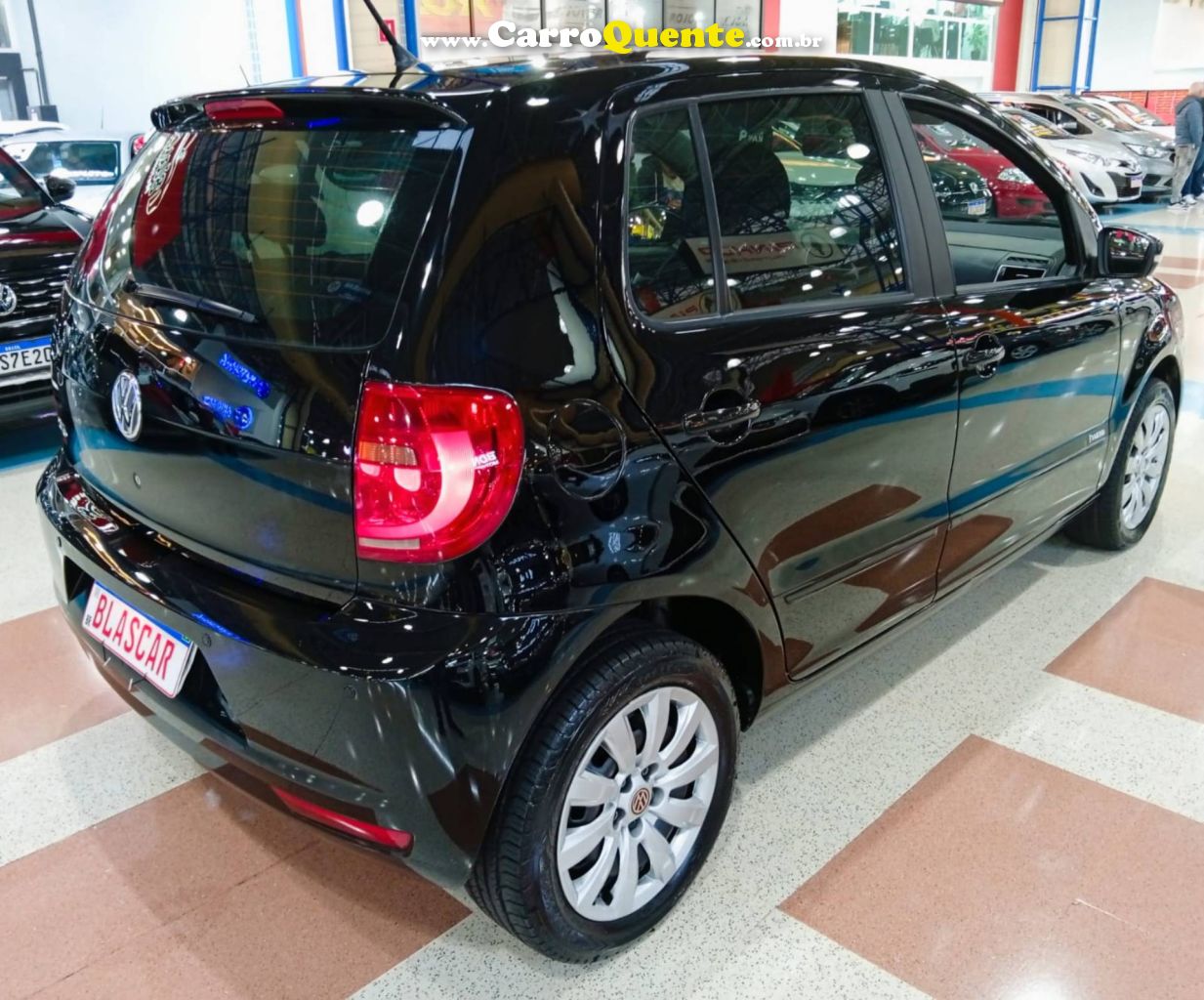 VOLKSWAGEN FOX 1.0 MI 8V 2014 - Loja