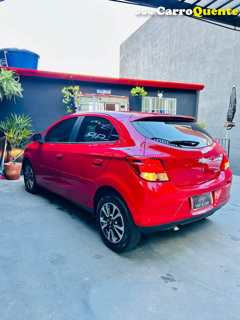 CHEVROLET   ONIX HATCH LTZ 1.4 8V FLEXPOWER 5P MEC.   VERMELHO 2016 1.4 FLEX - Loja