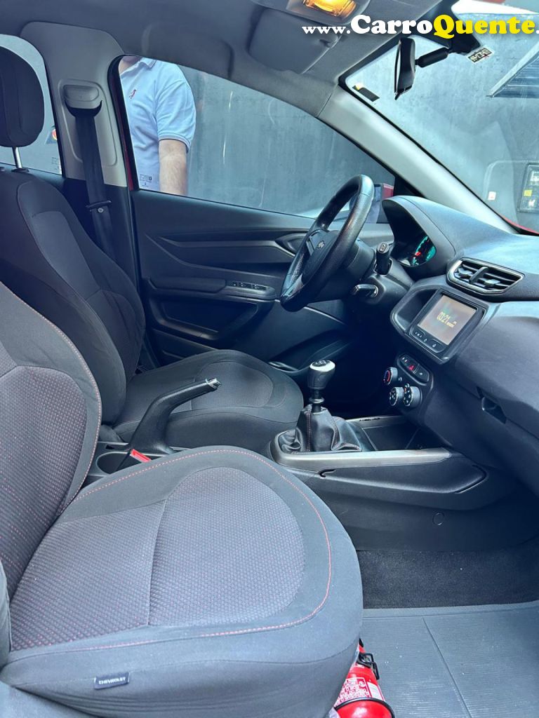 CHEVROLET   ONIX HATCH LTZ 1.4 8V FLEXPOWER 5P MEC.   VERMELHO 2016 1.4 FLEX - Loja