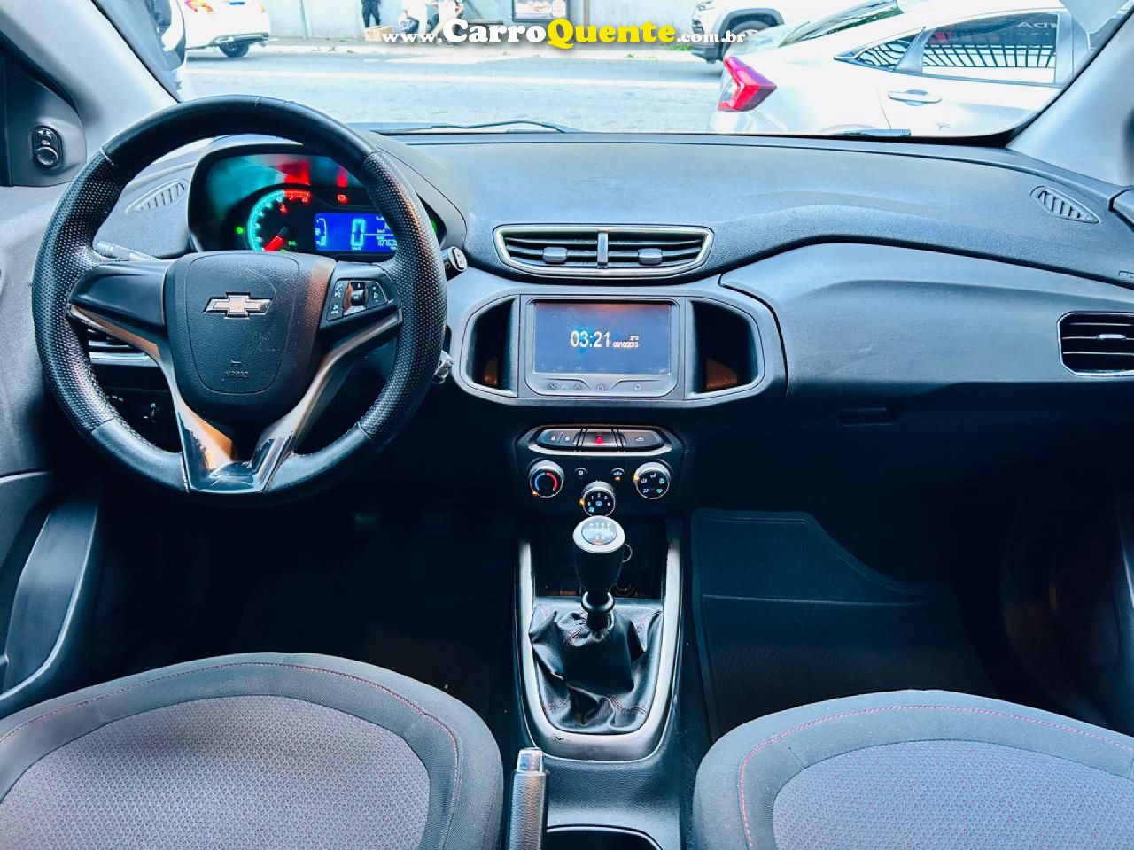 CHEVROLET   ONIX HATCH LTZ 1.4 8V FLEXPOWER 5P MEC.   VERMELHO 2016 1.4 FLEX - Loja
