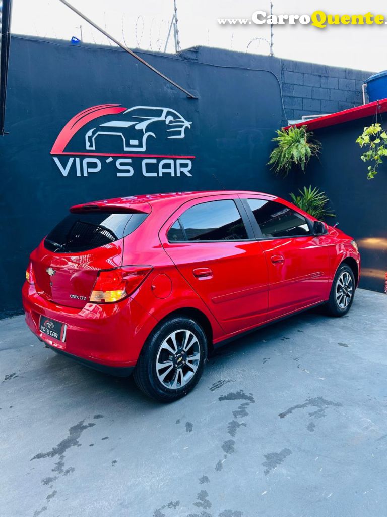 CHEVROLET   ONIX HATCH LTZ 1.4 8V FLEXPOWER 5P MEC.   VERMELHO 2016 1.4 FLEX - Loja