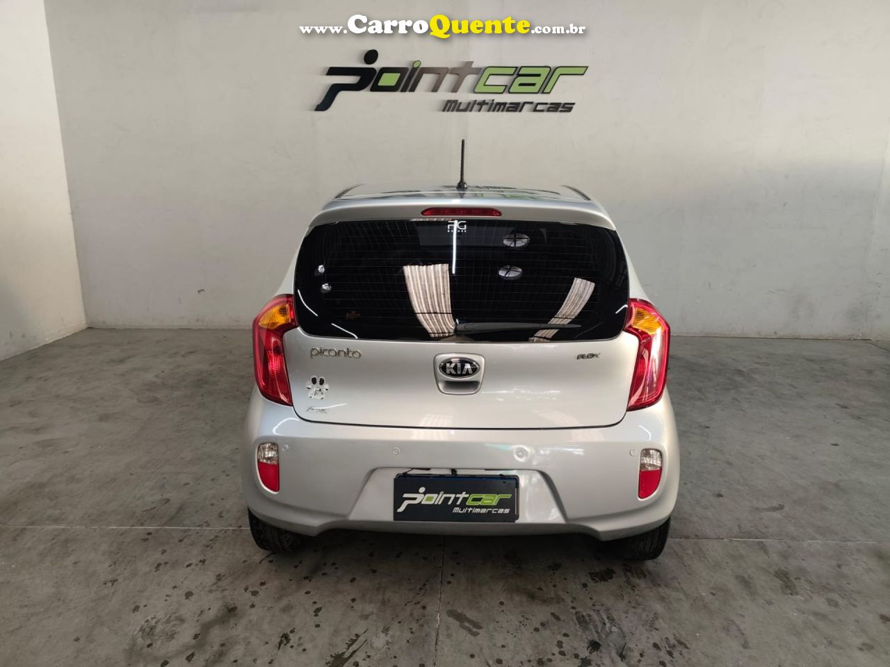 KIA   PICANTO EX 1.11.0 1.0 FLEX MEC.   PRATA 2014 1.1 FLEX - Loja