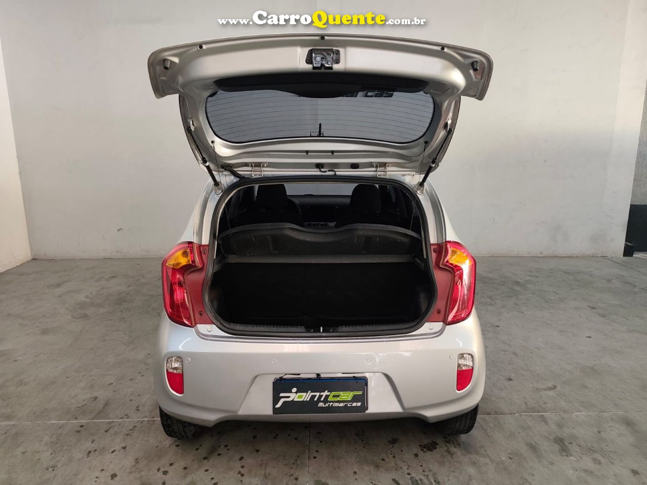KIA   PICANTO EX 1.11.0 1.0 FLEX MEC.   PRATA 2014 1.1 FLEX - Loja