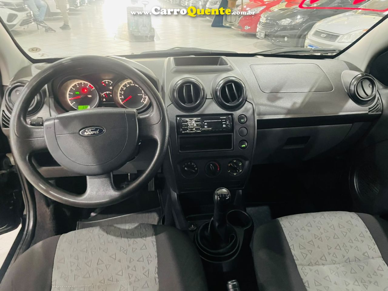 FORD   FIESTA SED. 1.6 8V FLEX 4P   PRETO 2011 1.6 FLEX - Loja