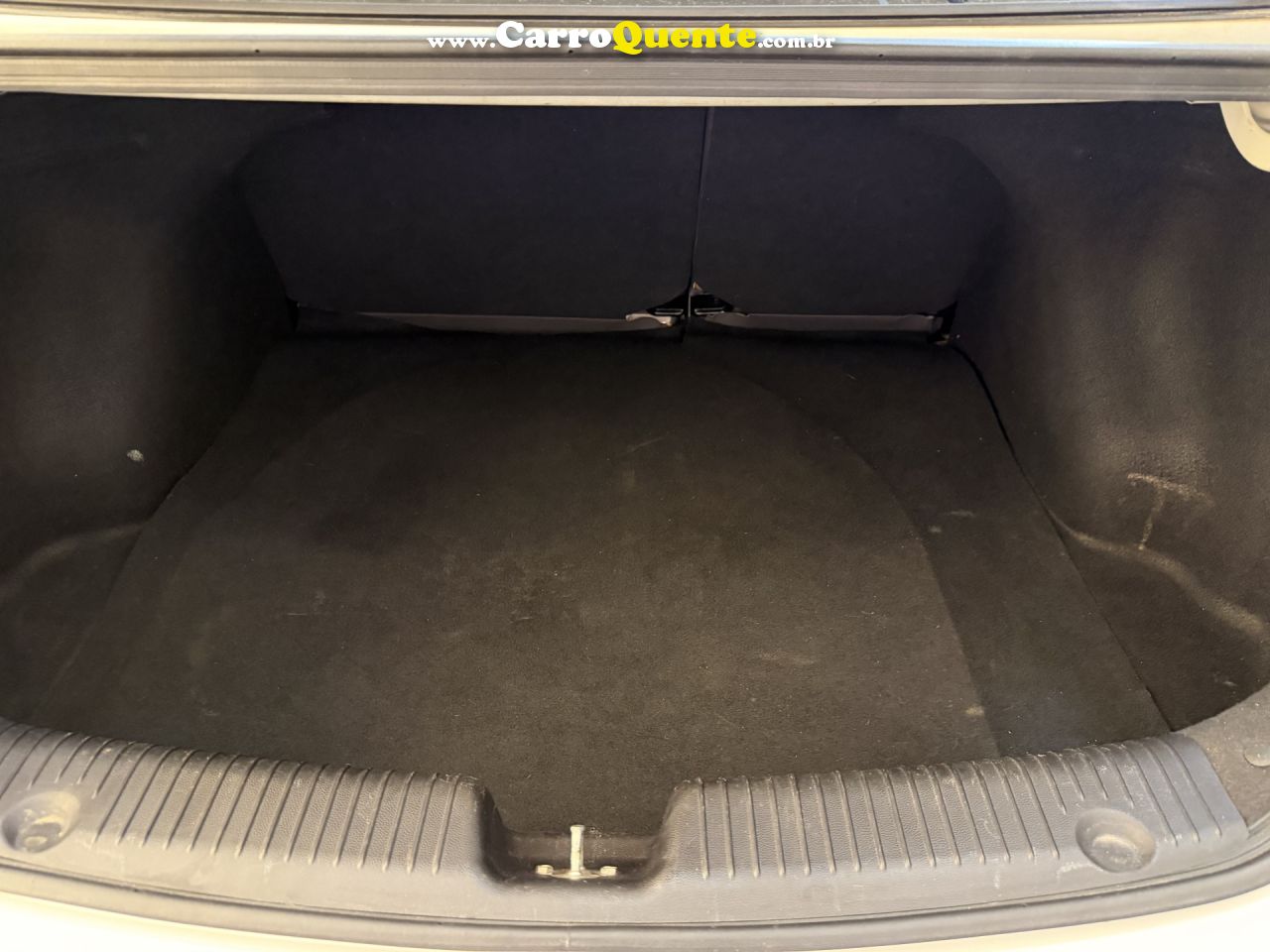 HYUNDAI   HB20S PREMIUM 1.6 FLEX 16V AUT. 4P   BRANCO 2017 1.6 FLEX - Loja