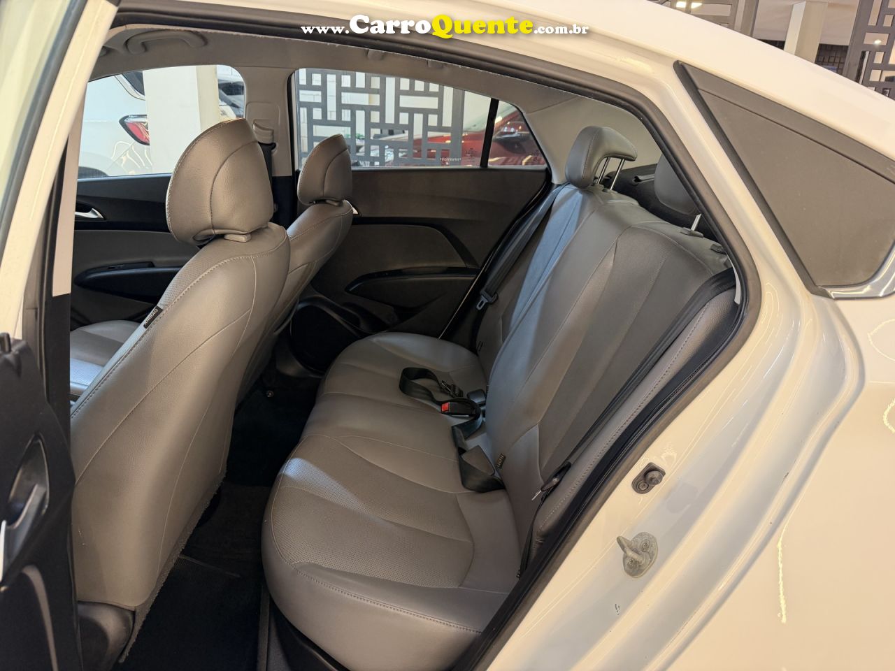 HYUNDAI   HB20S PREMIUM 1.6 FLEX 16V AUT. 4P   BRANCO 2017 1.6 FLEX - Loja