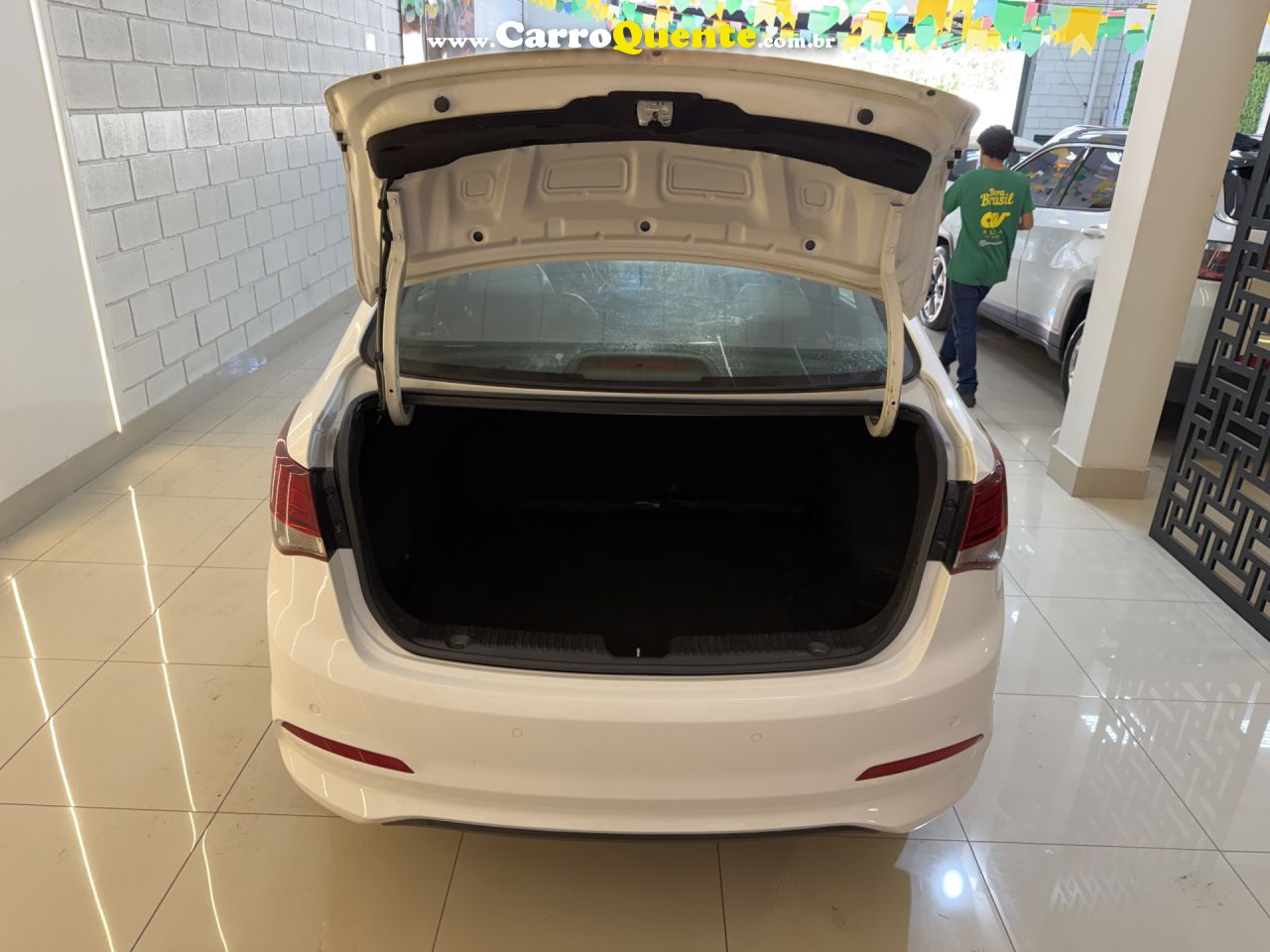 HYUNDAI   HB20S PREMIUM 1.6 FLEX 16V AUT. 4P   BRANCO 2017 1.6 FLEX - Loja