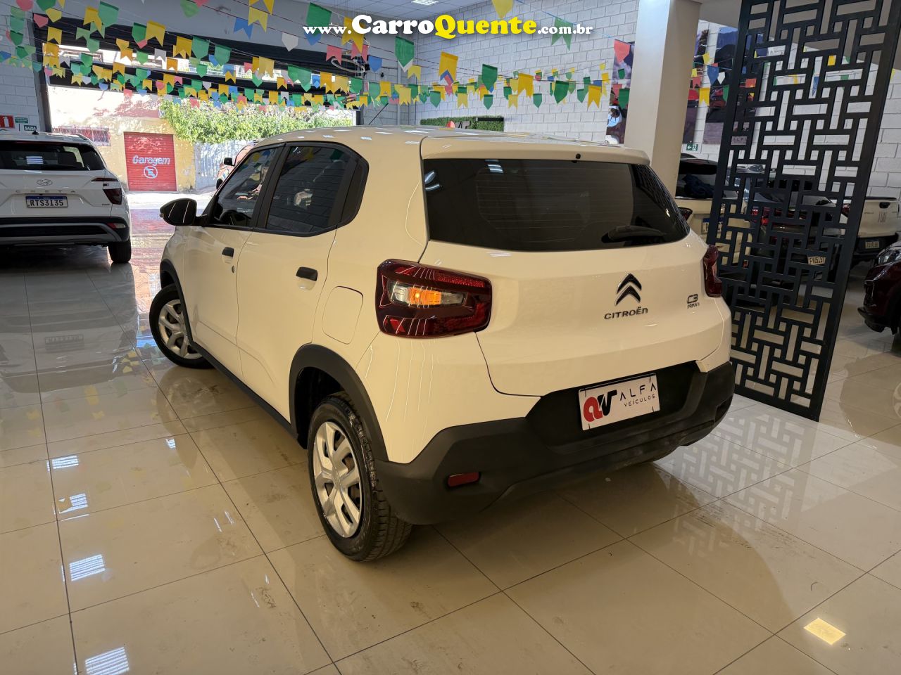CITROËN   C3 LIVE PACK 1.0 FLEX 6V 5P MEC.   BRANCO 2024 1.0 FLEX - Loja