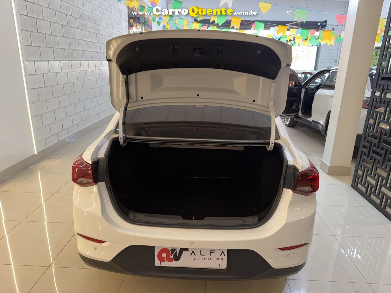 CHEVROLET   ONIX SEDAN PLUS LT 1.0 12V TB FLEX MEC.   BRANCO 2020 1.0 FLEX - Loja