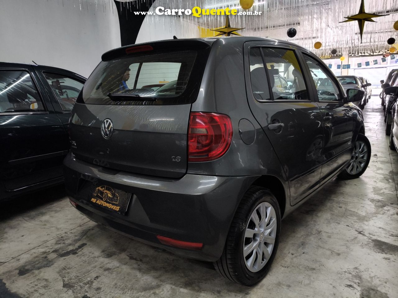 VOLKSWAGEN   FOX 1.6 MI TOTAL FLEX 8V 5P   CINZA 2013 1.6 FLEX - Loja