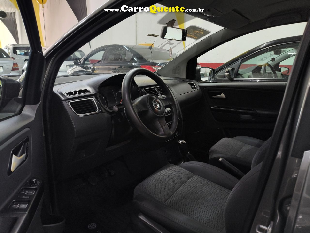 VOLKSWAGEN   FOX 1.6 MI TOTAL FLEX 8V 5P   CINZA 2013 1.6 FLEX - Loja