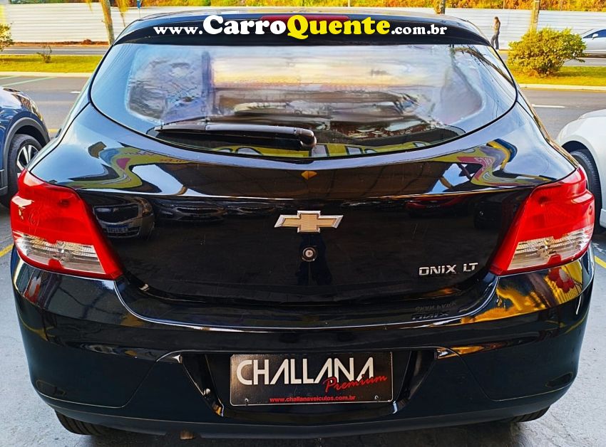 Chevrolet ONIX 1.0 MPFI LT 8V FLEX 4P MANUAL - Loja
