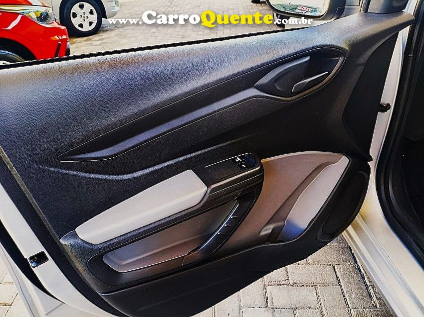 Chevrolet ONIX 1.4 MPFI LT 8V FLEX 4P MANUAL - Loja
