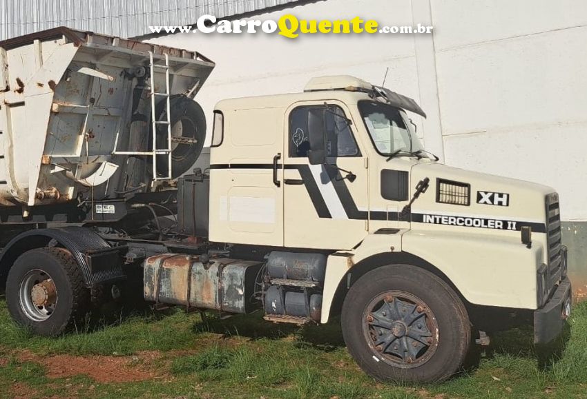 Volvo N10 280 Cavalo Mecânico 4x2 - Loja