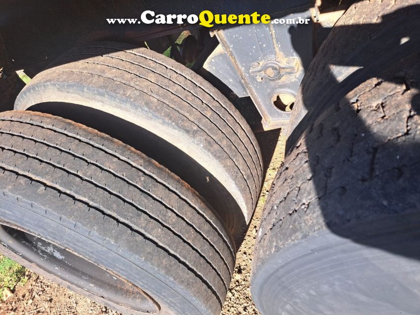 Volvo N10 280 Cavalo Mecânico 4x2 - Loja