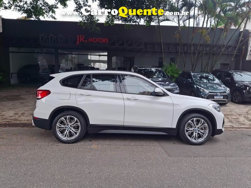 BMW X1 2.0 16V TURBO ACTIVEFLEX SDRIVE20I X LINE 4P 2022 - Loja