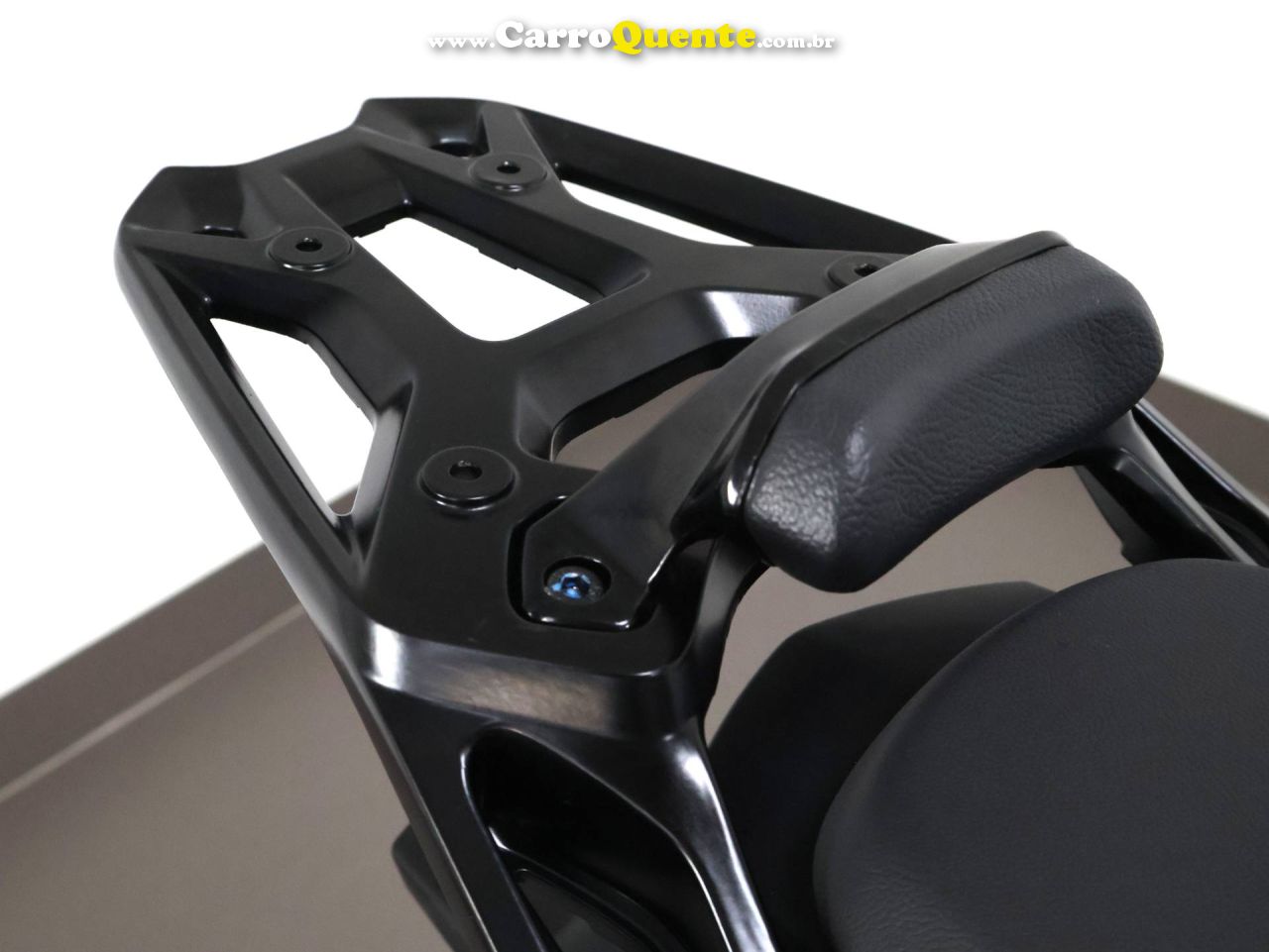 BAJAJ DOMINAR 400 ABS 2026 - Loja