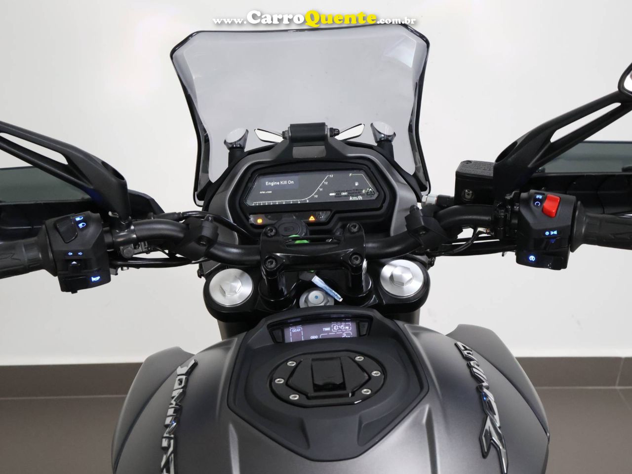 BAJAJ DOMINAR 400 ABS 2026 - Loja