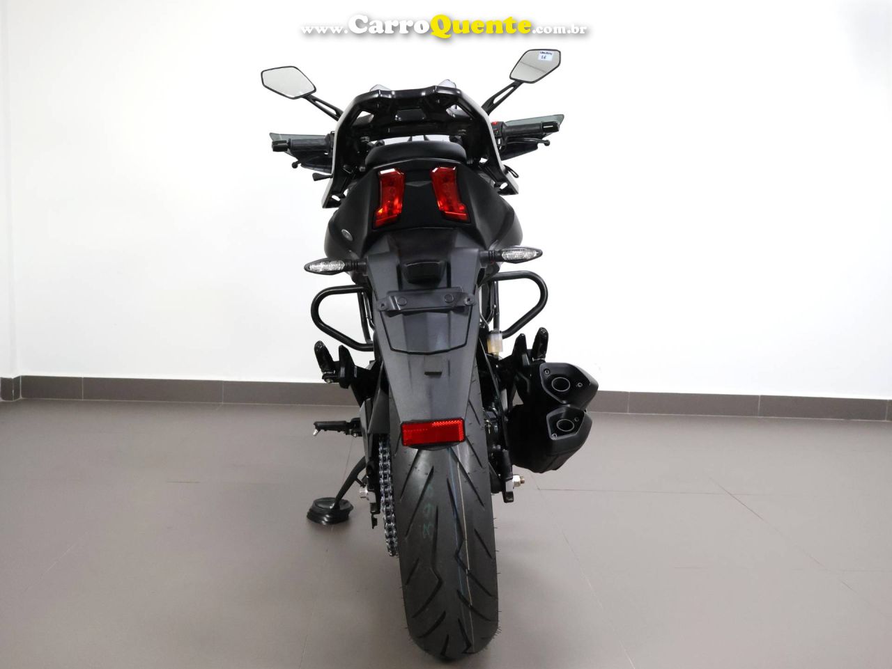 BAJAJ DOMINAR 400 ABS 2026 - Loja