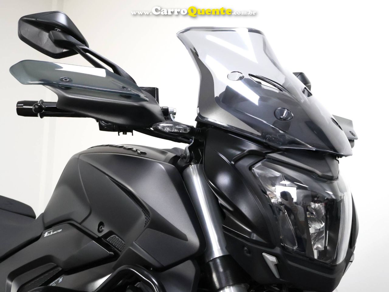 BAJAJ DOMINAR 400 ABS 2026 - Loja