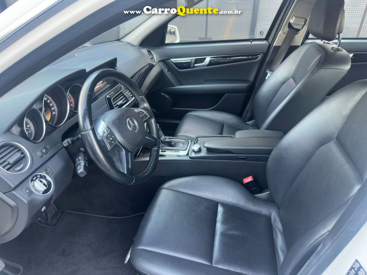 MERCEDES-BENZ   C-180 CGI CLASSIC 1.8 16V 156CV AUT.   BRANCO 2012 1.8 GASOLINA - Loja