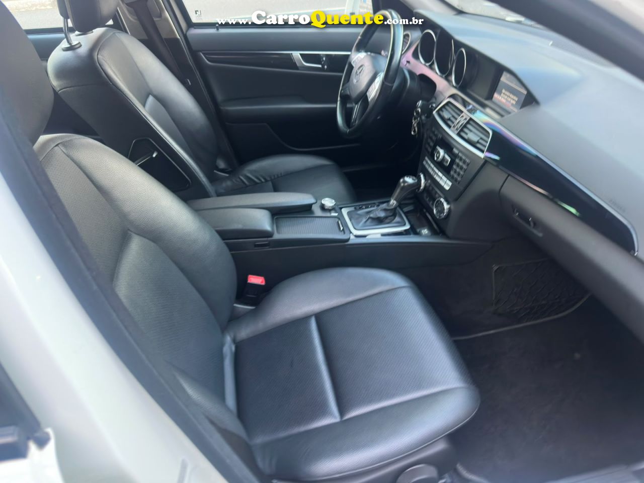 MERCEDES-BENZ   C-180 CGI CLASSIC 1.8 16V 156CV AUT.   BRANCO 2012 1.8 GASOLINA - Loja