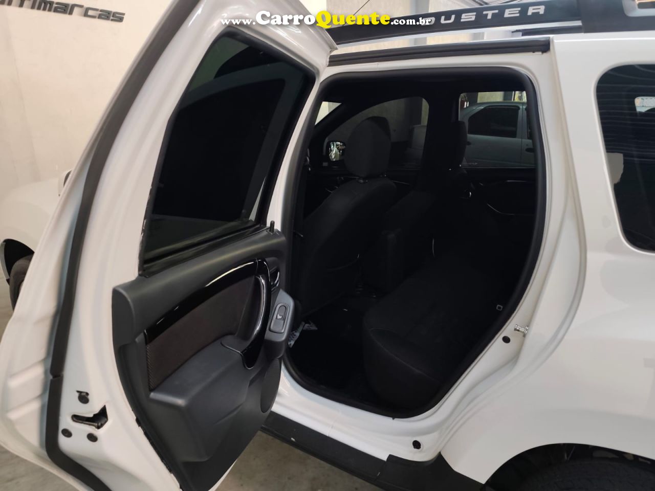 RENAULT   DUSTER DYNAMIQUE 1.6 FLEX 16V AUT.   BRANCO 2020 1.6 FLEX - Loja
