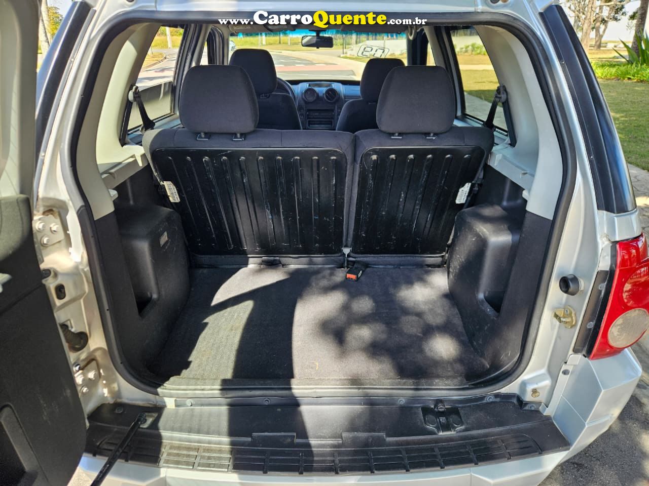 FORD   ECOSPORT XLT 2.0 2.0 FLEX 16V 5P AUT.   PRATA 2009 2.0 FLEX - Loja