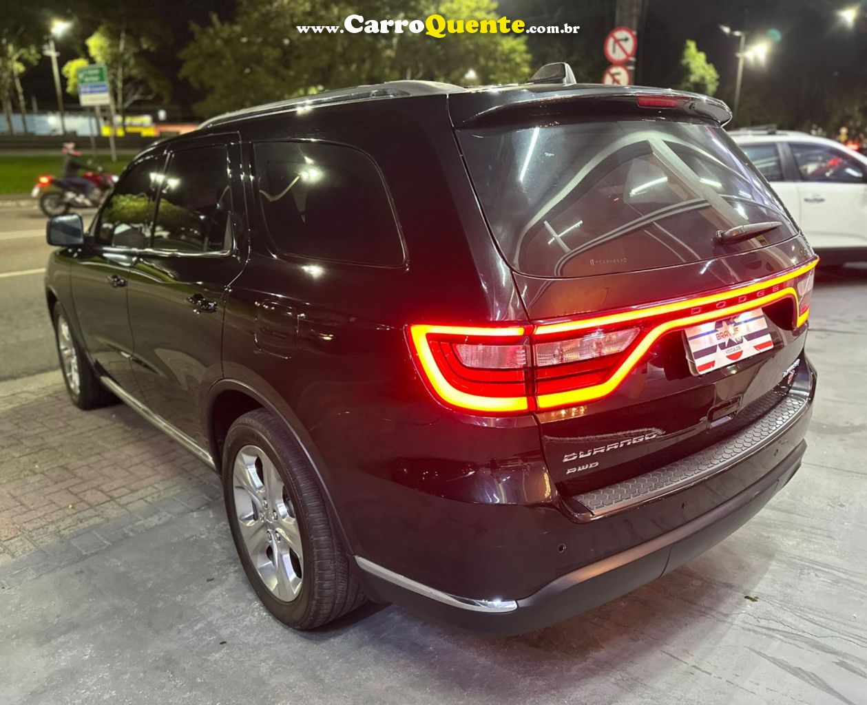 DODGE   DURANGO LIMITED 3.6 24V 4X4 AUT.   PRETO 2015 3.6 GASOLINA - Loja