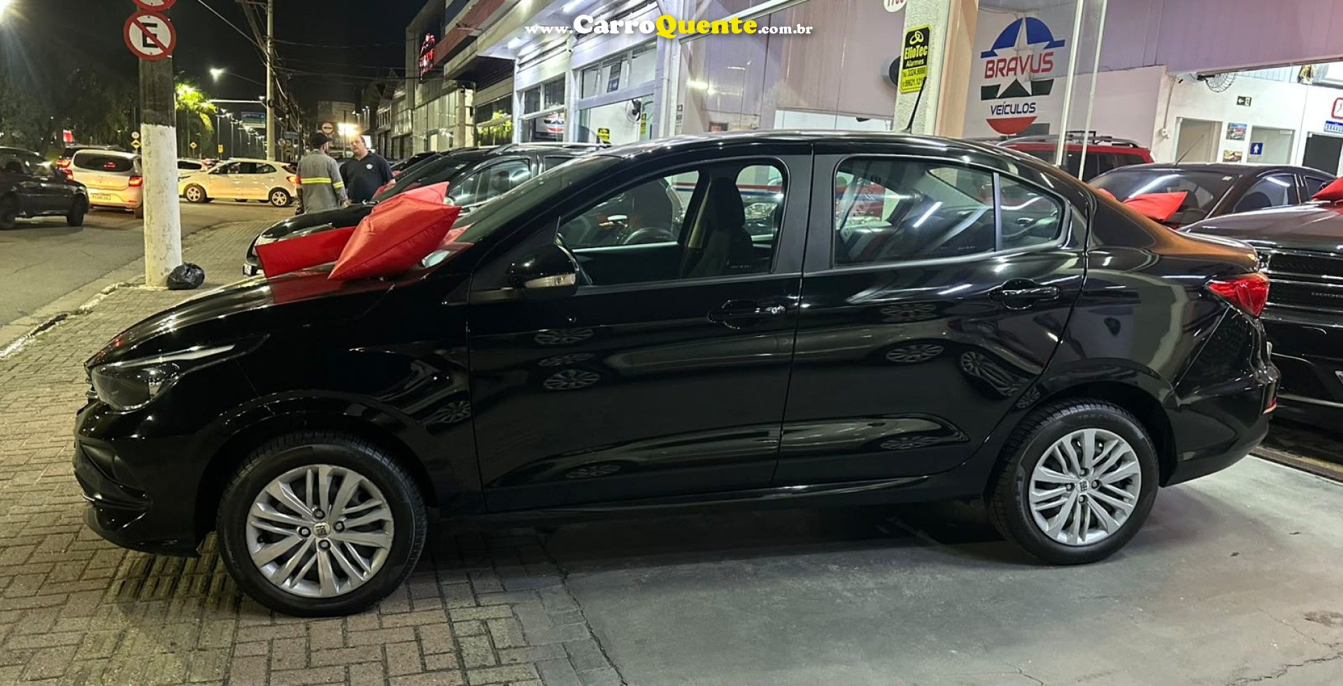 FIAT   CRONOS DRIVE 1.0 6V FLEX   PRETO 2025 1.0 FLEX - Loja