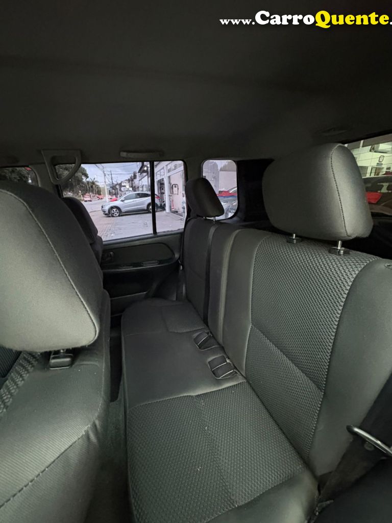 MITSUBISHI   PAJERO TR4 2.0 2.0 FLEX 16V 4X4 AUT.   VERMELHO 2010 2.0 FLEX - Loja