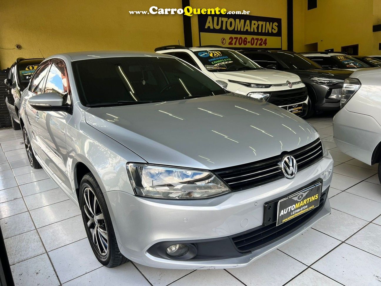VOLKSWAGEN JETTA 2.0 COMFORTLINE 2012 - Loja