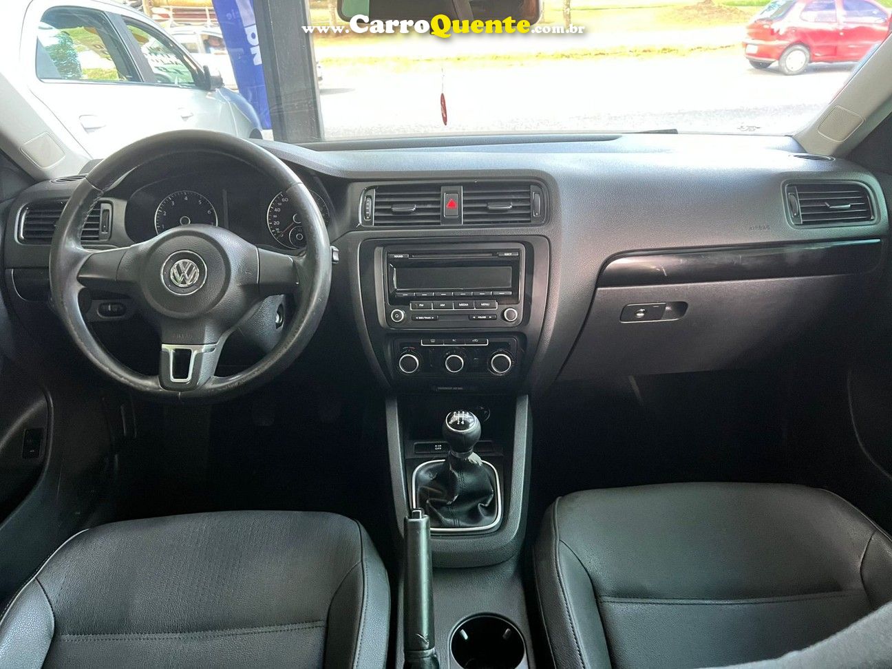 VOLKSWAGEN JETTA 2.0 COMFORTLINE 2012 - Loja