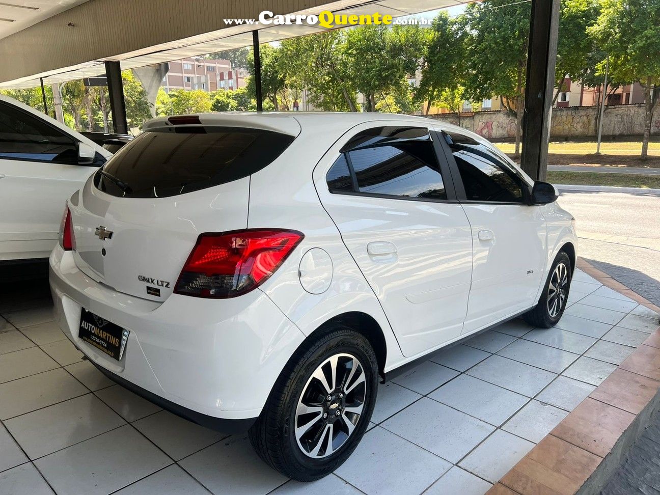 CHEVROLET ONIX 1.4 MPFI LTZ 8V 2015 - Loja