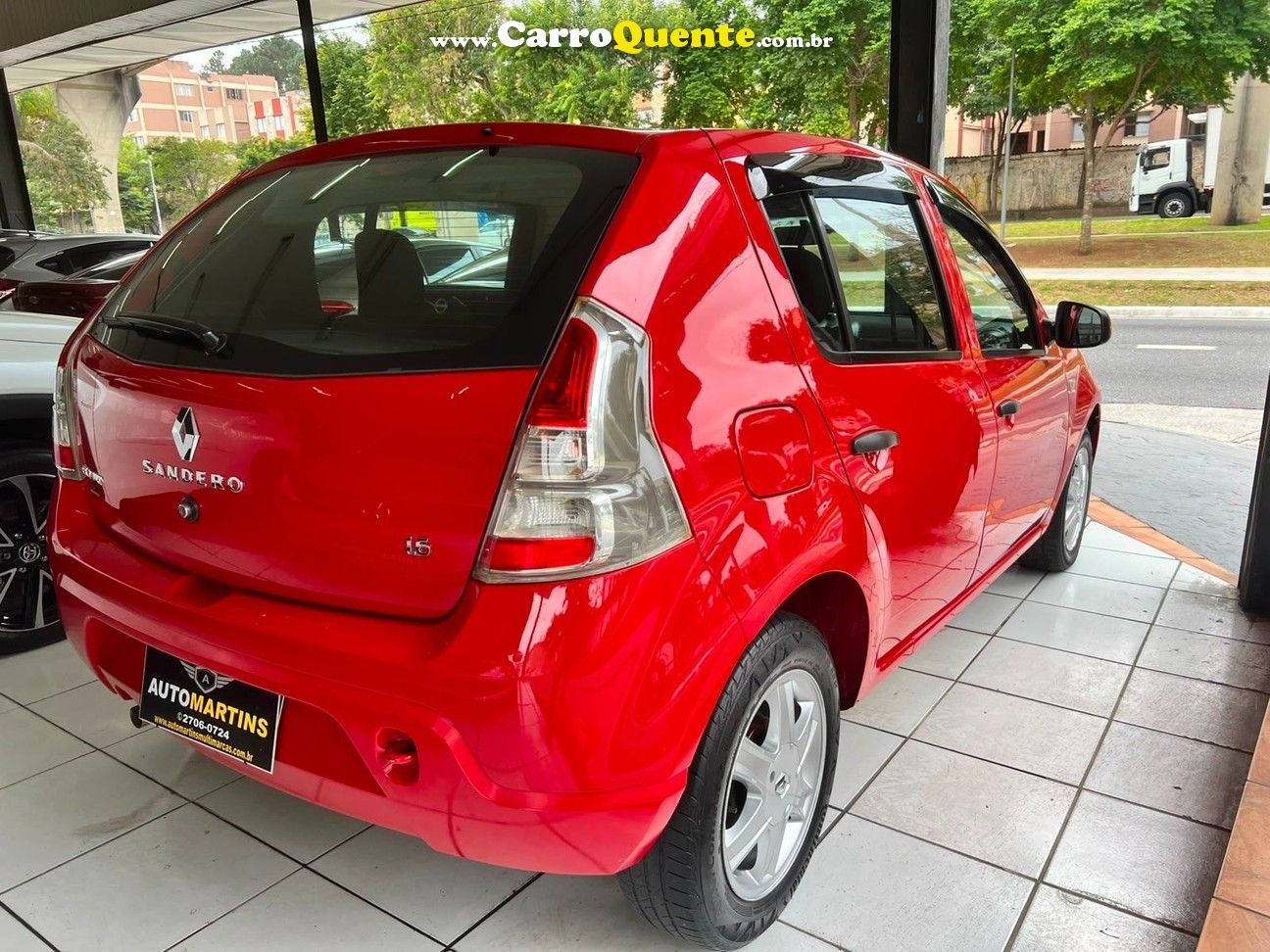 RENAULT SANDERO 2014 - Loja