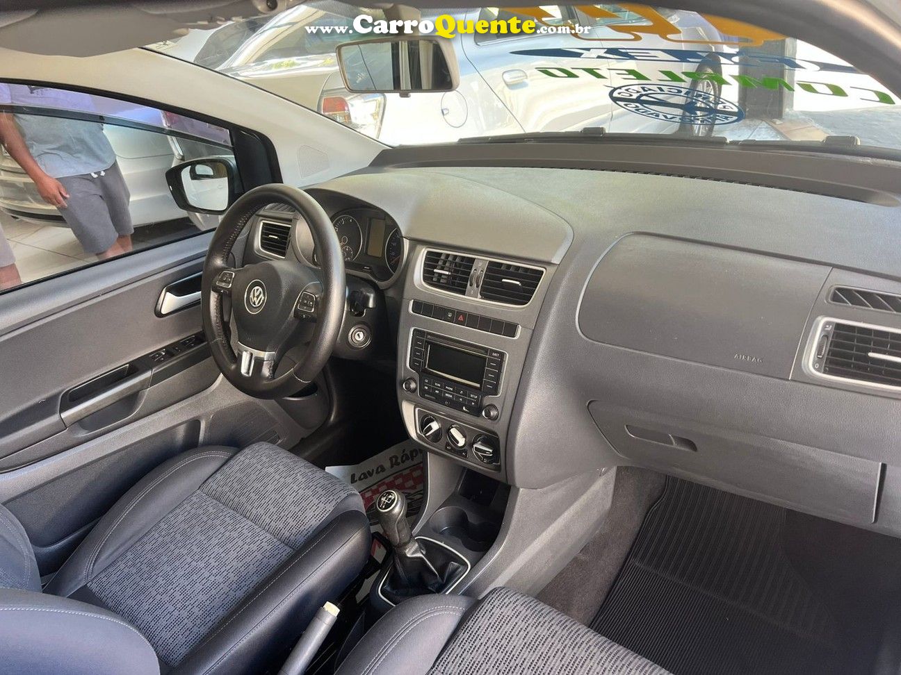 VOLKSWAGEN FOX 1.0 MI 8V 2014 - Loja