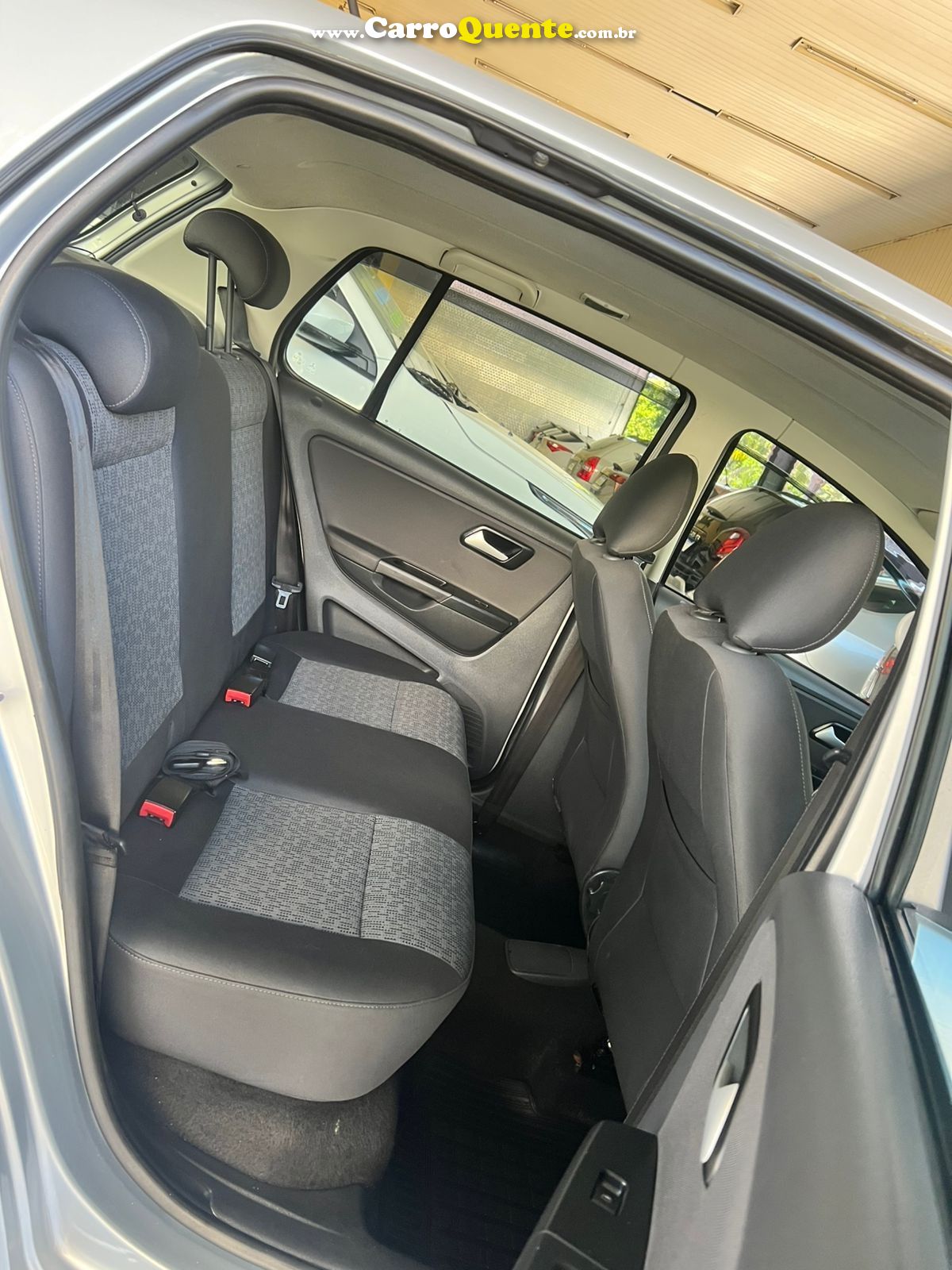 VOLKSWAGEN FOX 1.0 MI 8V 2014 - Loja