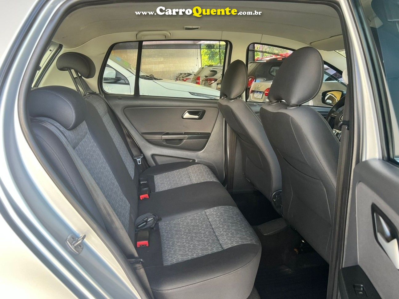 VOLKSWAGEN FOX 1.0 MI 8V 2014 - Loja