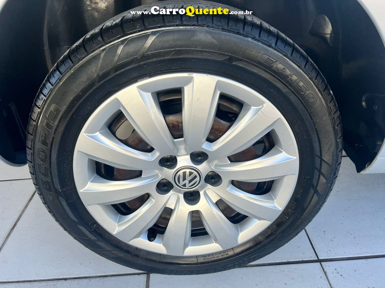 VOLKSWAGEN FOX 1.0 MI 8V 2014 - Loja