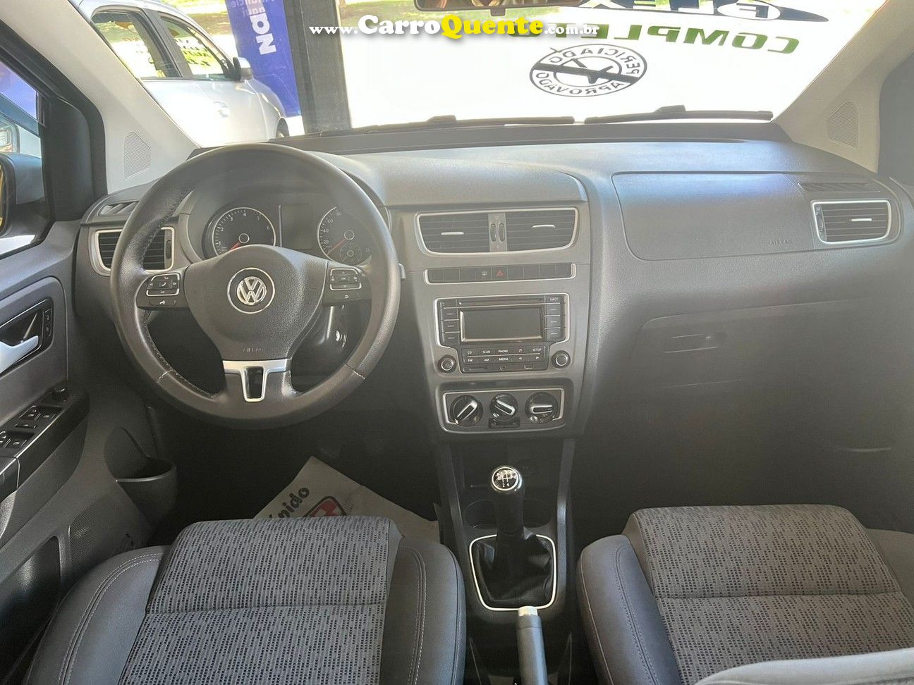 VOLKSWAGEN FOX 1.0 MI 8V 2014 - Loja