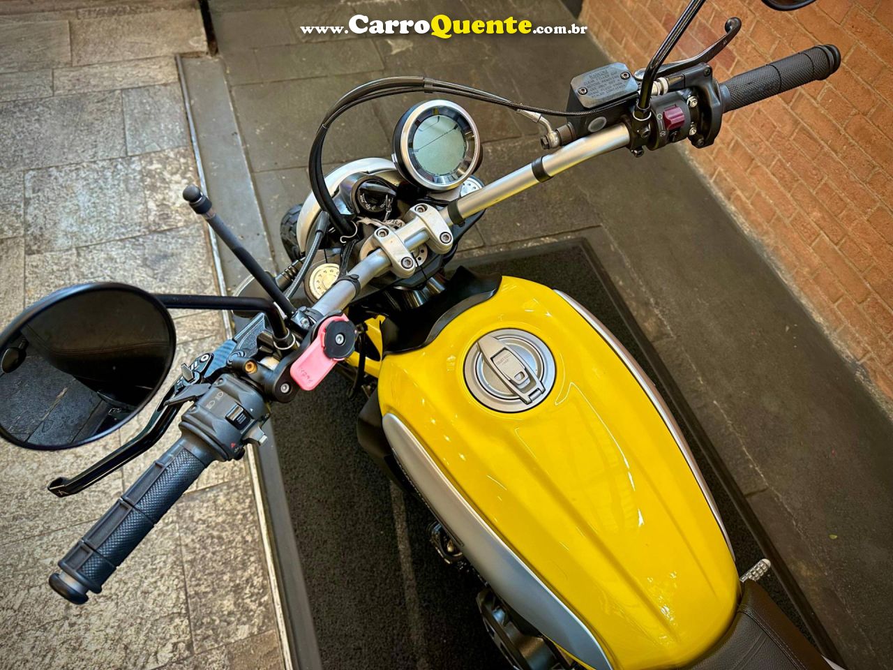 DUCATI SCRAMBLER ICON 2016 - Loja